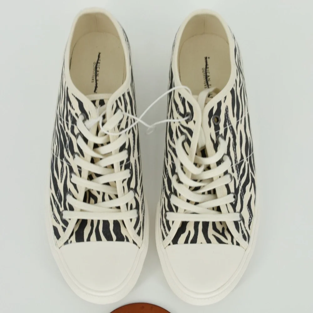 American Eagle Zebra Print‎ Canvas Low Top Sneakers Lace Up Shoes Size 9 NWOB